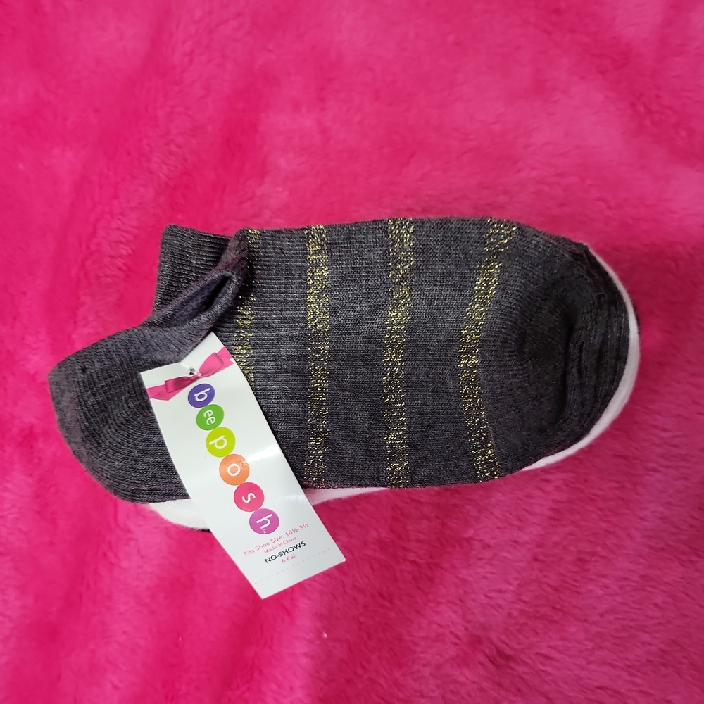 6 pair of girls no show socks